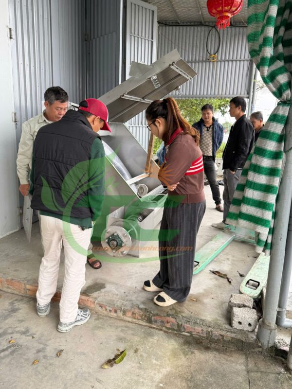 Anh Hải Anh ở Cao Bằng xuống trực tiếp kho xem và đặt máy TC800s